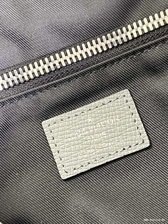 AAA Pruses Bags VUITTON MESSENGER NEW FLAP LOUIS 0712